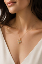 Petal Light Diamond Pendant Necklace