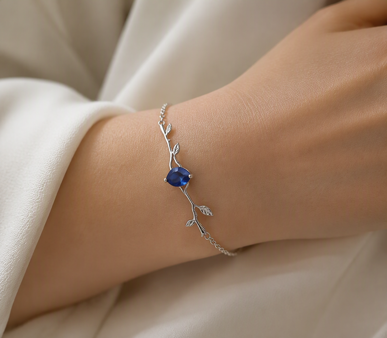 Luminous Branch Sapphire Bracelet