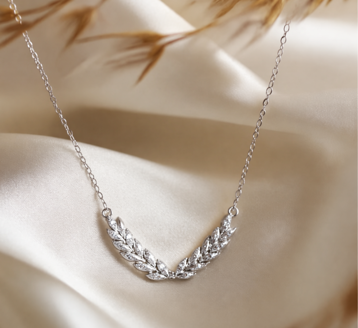 Laurel Light Diamond Necklace