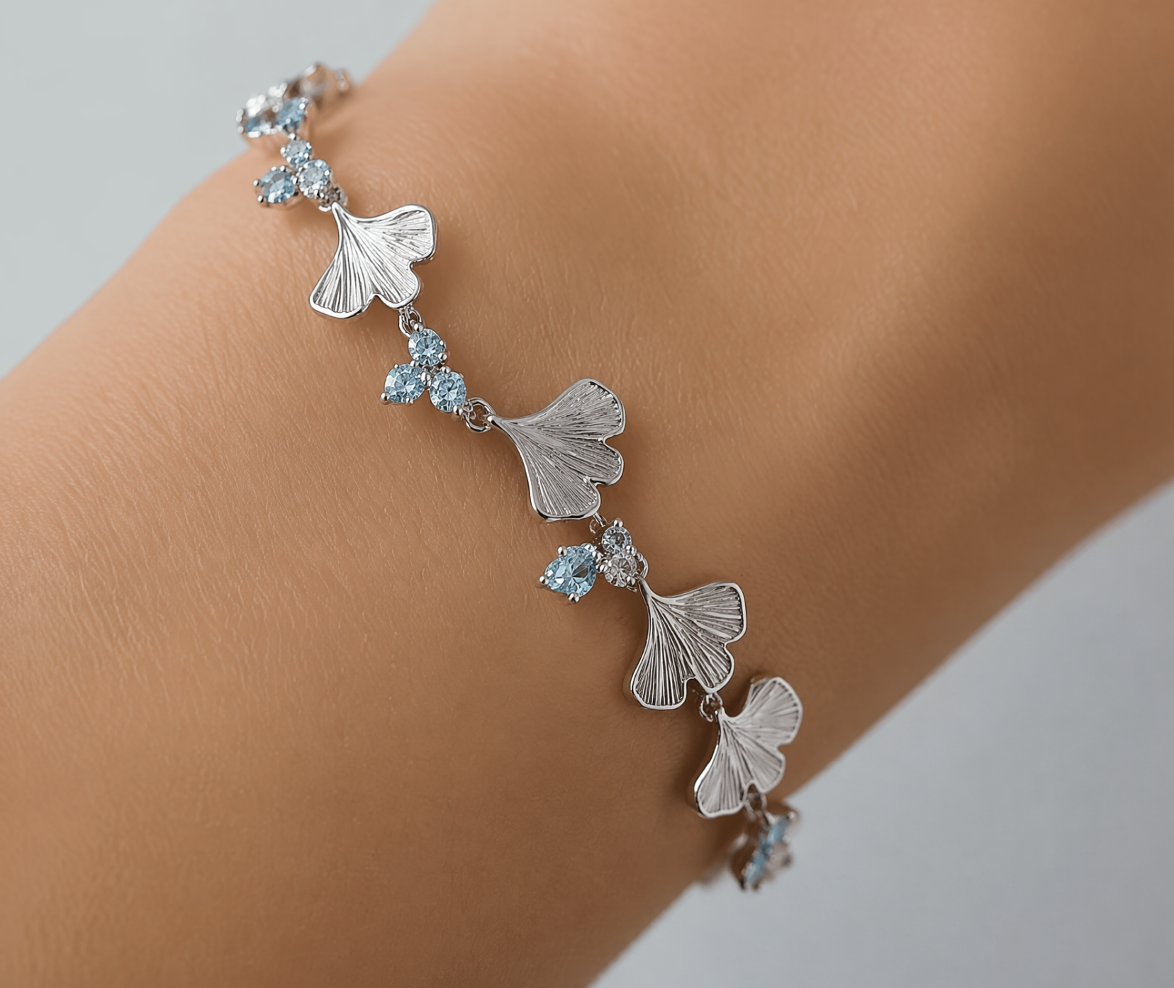 Ginkgo Sky Blue Sapphire Bracelet