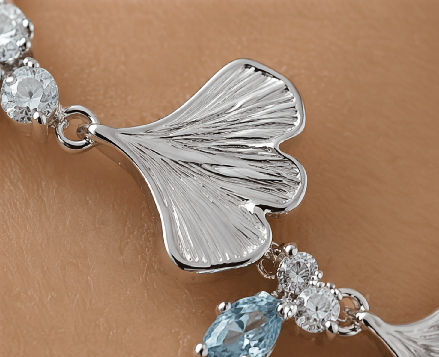 Ginkgo Sky Blue Sapphire Bracelet