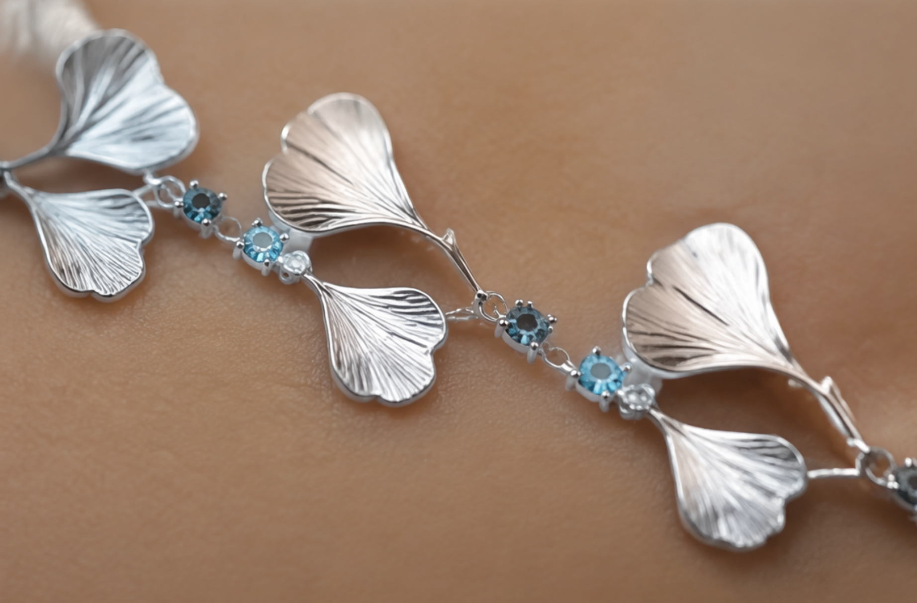 Ginkgo Flow Blue Sapphire Bracelet