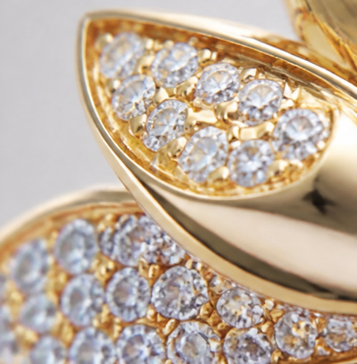 Laurel Glow Diamond Ring