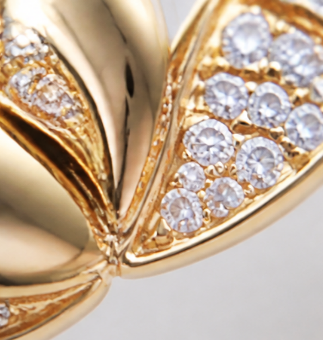 Laurel Glow Diamond Ring
